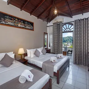Ceyloni Residency Hotel Kandy